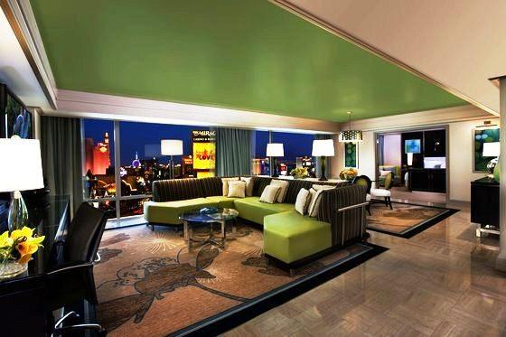best hotels near the mirage casino