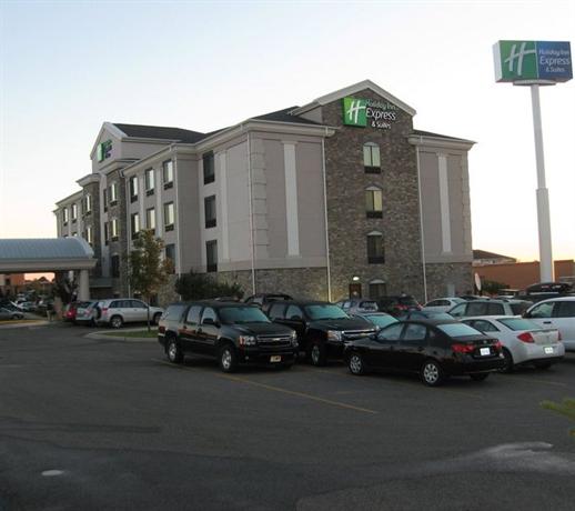 Holiday Inn Express & Suites Bismarck