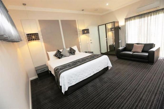 Comfort Inn Deakin Palms Mildura Compare Deals