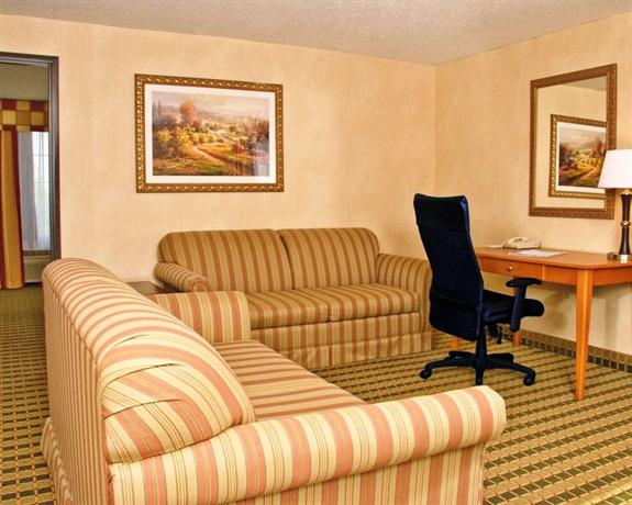 Holiday Inn Express Hotel & Suites Ann Arbor