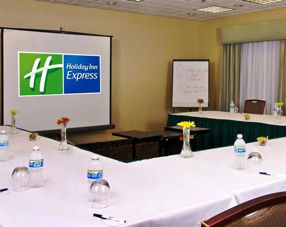 Holiday Inn Express Hotel & Suites Ann Arbor