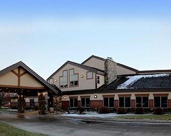 C'mon Inn Hotel & Suites