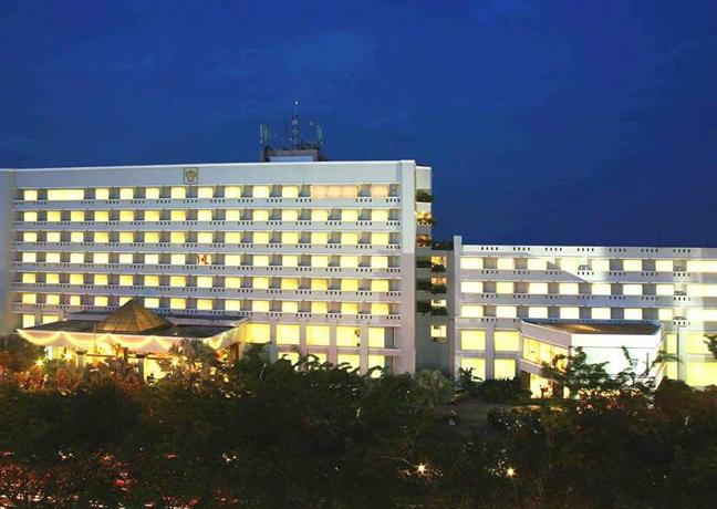 Hotel Pangeran Pekanbaru - Compare Deals