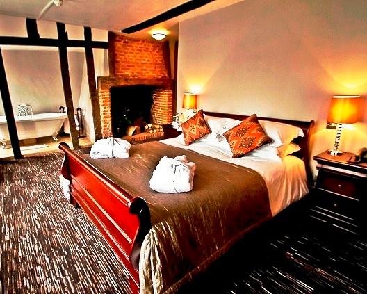 The Saracens Head Hotel Great Dunmow Compare Deals