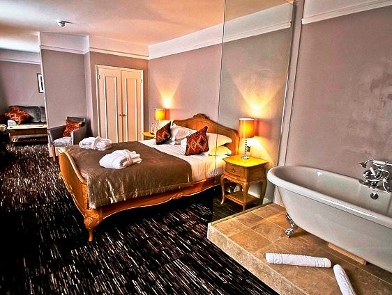 The Saracens Head Hotel Great Dunmow Compare Deals