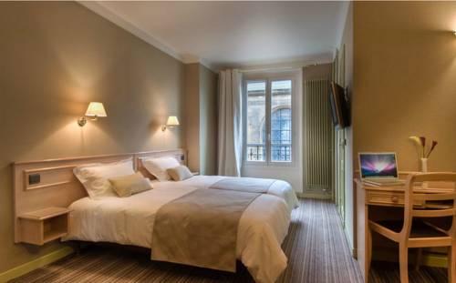 Paris France Hotel Compare Deals About Paris France Hotel