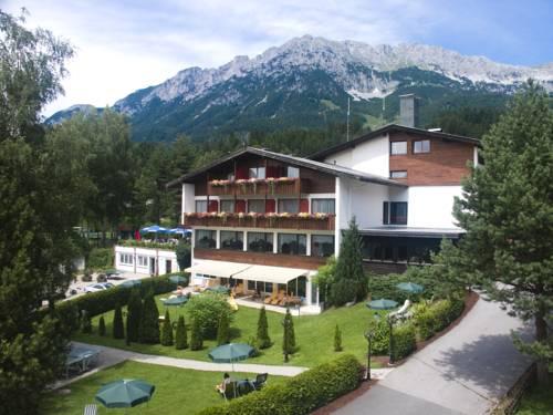 Hotel Alpin Scheffau Scheffau Am Wilden Kaiser Compare Deals