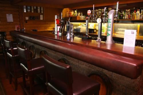 The Log Cabin Hotel Kirkmichael Compare Deals
