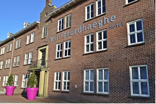 Fletcher Kloosterhotel Willibrordhaeghe Deurne Compare Deals - 