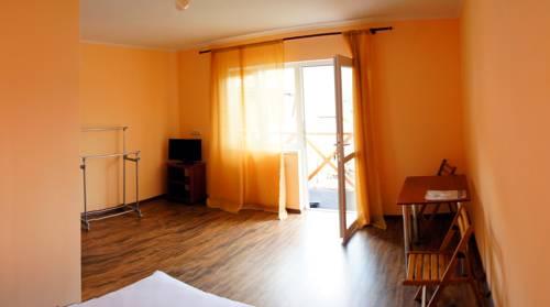 Kavkazskaya Plennitsa, Alushta pare Deals Kavkazskaya Plennitsa, Alushta pare Deals