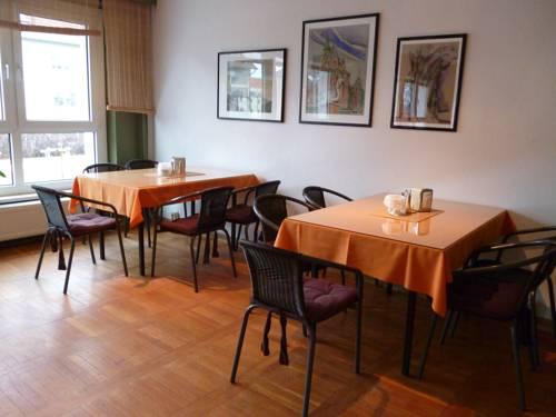 Hostel Bistro Haus Der Horizonte Bad Doberan Compare Deals