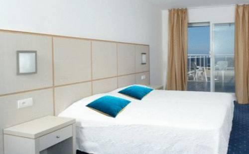 Hotel Revellata Calvi Compare Deals - 