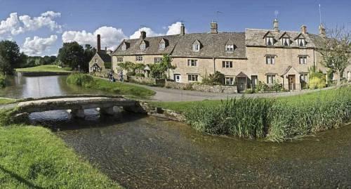 Cotswold Gateway Hotel, Burford - Compare Deals