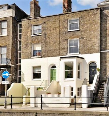 299 London Road