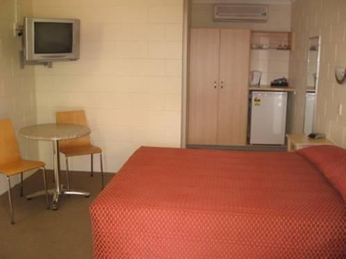 Nambour Lodge Motel