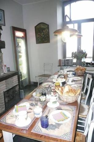 Le Moulin de Fernelmont Bed & Breakfast