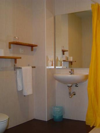 Hostal El Estudio Almansa