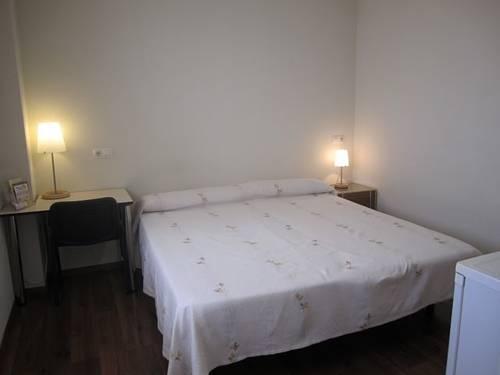 Hostal El Estudio Almansa