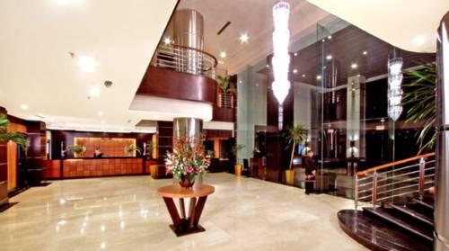 Orchardz Hotel Pontianak - Compare Deals