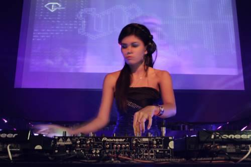 Grand Hotel Jambi - Compare Deals