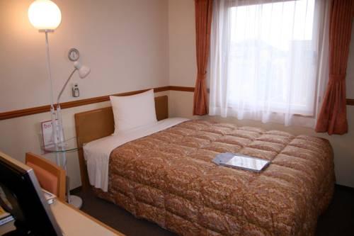 Toyoko Inn Shimonoseki Kaikyo Yume Tower Mae Compare - 