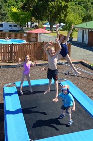 Parklands Marina Holiday Park Waikawa Compare Deals - 