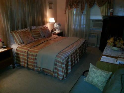 Exquisite Guesthouse & Suites