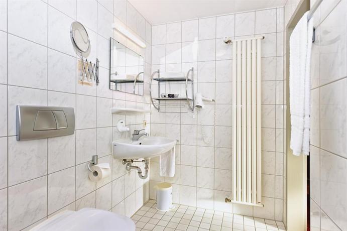 Ringhotel Haus Oberwinter Remagen Compare Deals