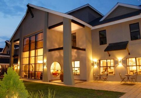 Protea Hotel by Marriott Bloemfontein Willow Lake