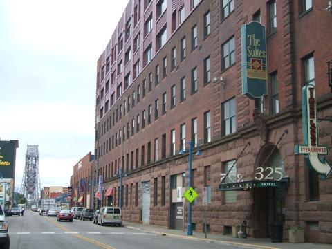 The Suites Hotel At Waterfront Plaza Duluth Minnesota Compare Deals