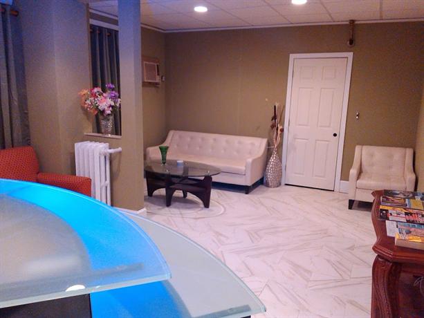 Boston Universal Hotel Hostel Chelsea Compare Deals