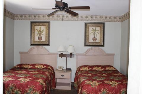 Shoreline Suites & Cabana Cottages