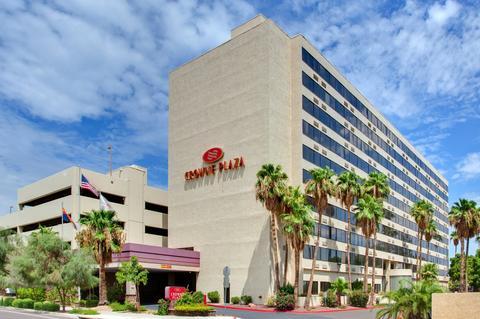 Crowne Plaza Phoenix Airport - PHX