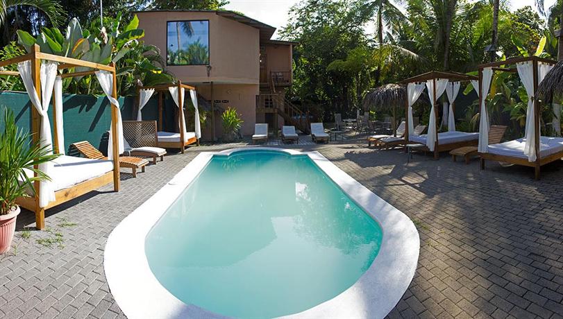 Copacabana Hotel Suites Jaco Compare Deals