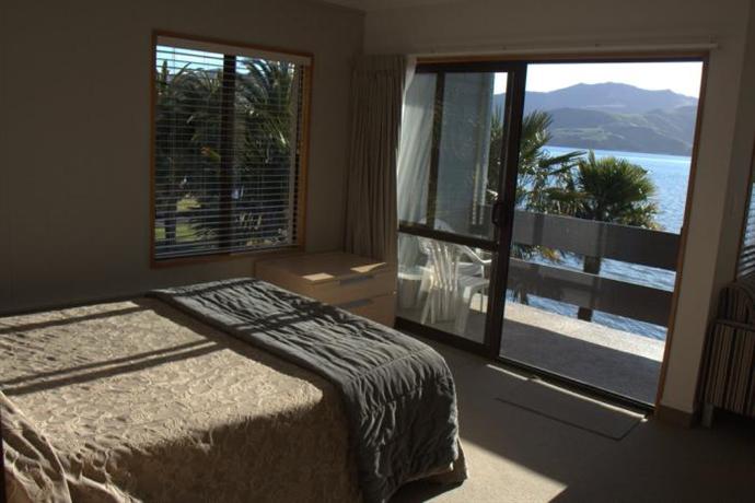 Deals akaroa