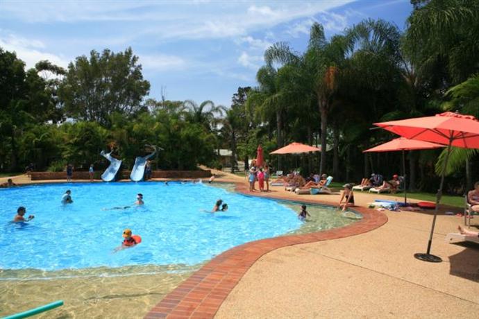Blue Dolphin Holiday Resort, Yamba - Compare Deals