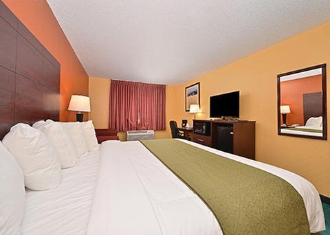 Quality Inn Suites Grinnell Iowa Compare Deals - 