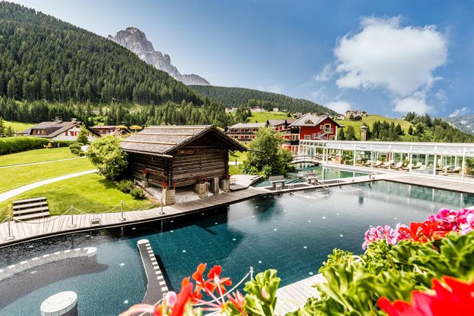 Alpenroyal Grand Hotel Gourmet & Spa, Selva Di Val Gardena - Compare Deals