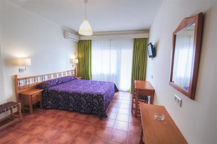 Hostal Sol Y Miel Benalmadena Compare Deals - 