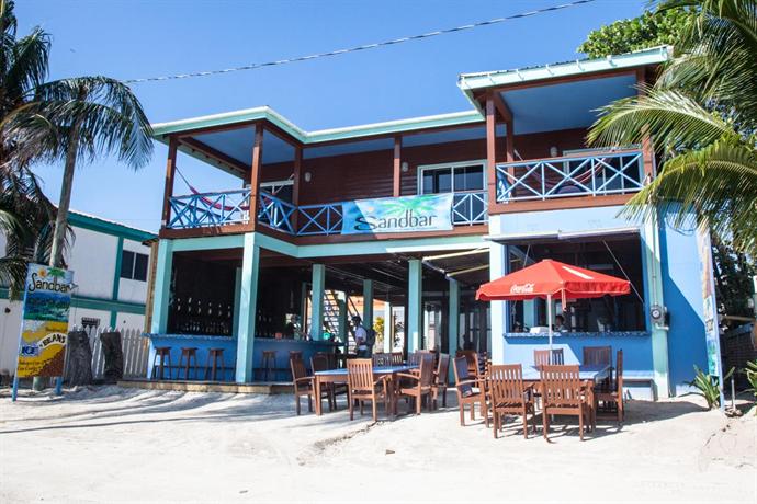 Sandbar Beachfront Hostel & Restaurant