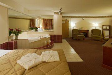 Comfort Inn Toronto Northeast Markham Compare Deals