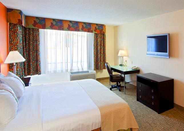 Holiday Inn Dumfries Quantico Center Compare Deals