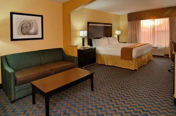 Holiday Inn Express Suites Roanoke Rapids Se Compare Deals