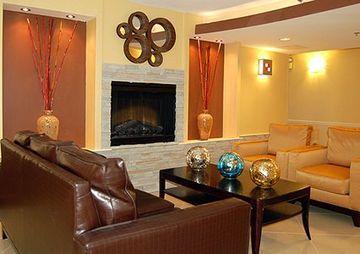 Comfort Inn And Suites East Hartford Compare Deals