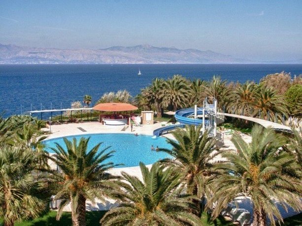 Grand Hotel Ontur Cesme - Compare Deals