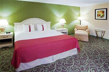 Holiday Inn Chantilly Dulles Expo Airport Compare Deals