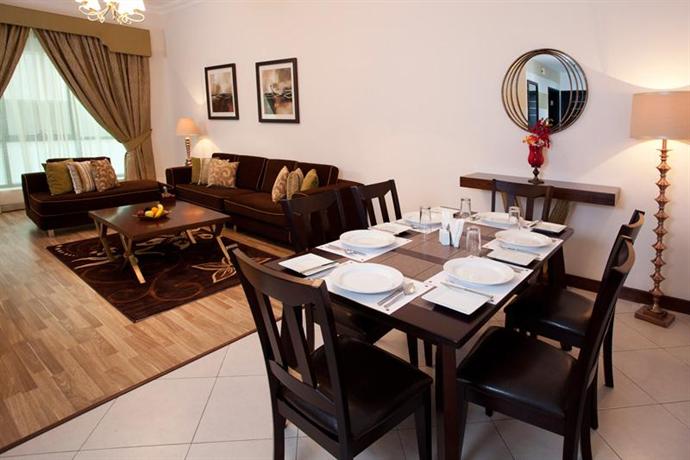 Al Waleed Palace Hotel Apartments Oud Metha Dubai Compare Deals About Al Waleed Palace Hotel Apartments Oud Metha