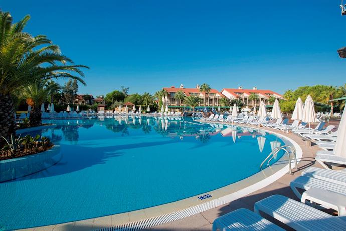 Club Hotel Turan Prince World Side