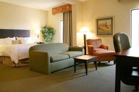 Hampton inn staunton united states