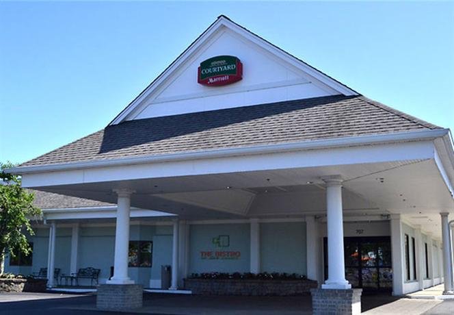 Courtyard Hotel Cape Cod Hyannis